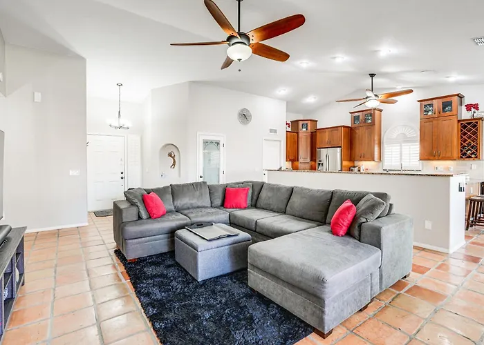3 Mi To Dtwn: W/ Heated Pool In Gilbert