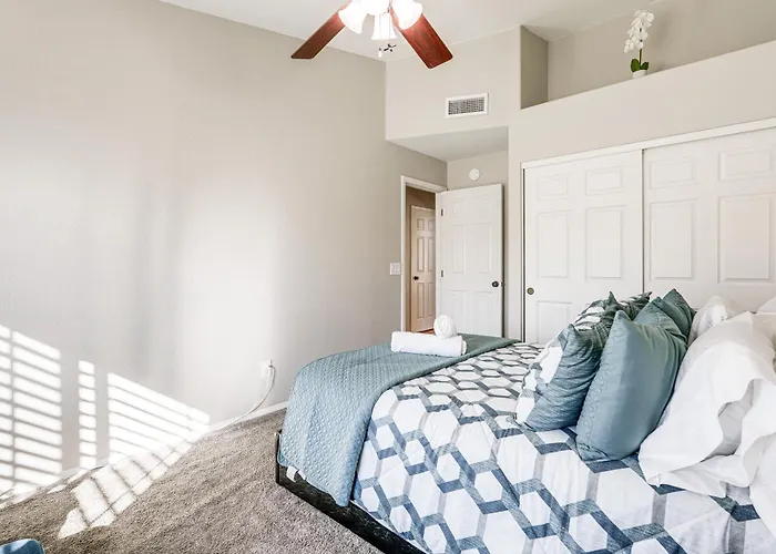 3 Mi To Dtwn: W/ Heated Pool In Gilbert